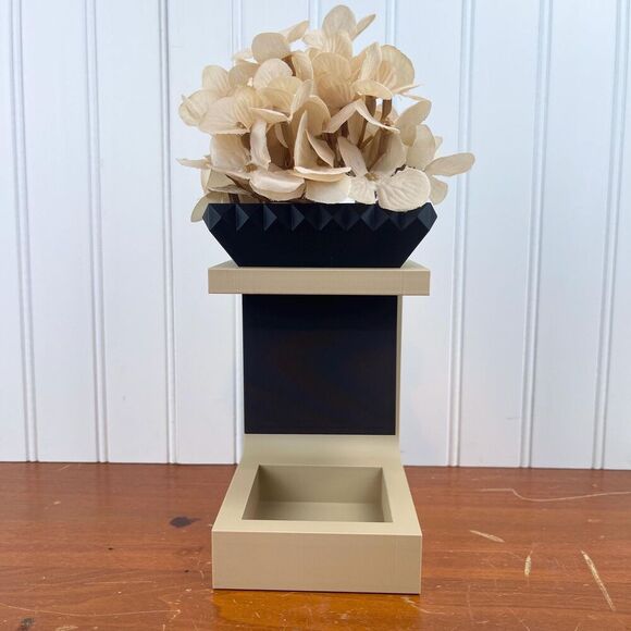 The Daka Planter, Drainage Hole and Stand, Indoor Flower Pot, Succulent Pot - Picture 2 of 10